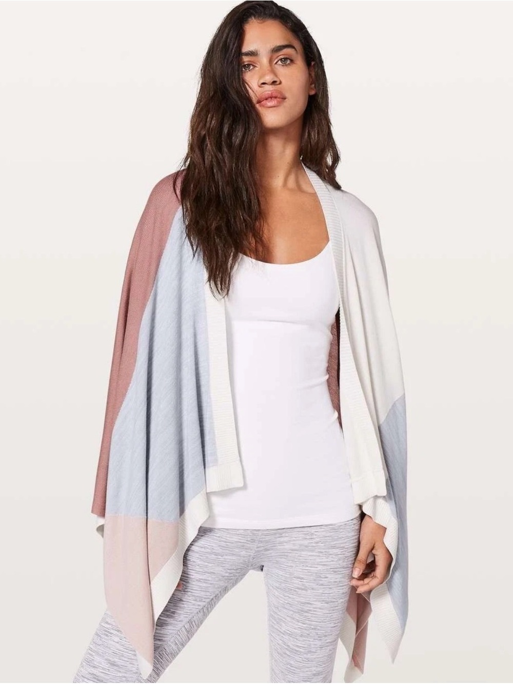 lululemon Colorblock Open-Front Wrap in Dusty Pink & Light gray